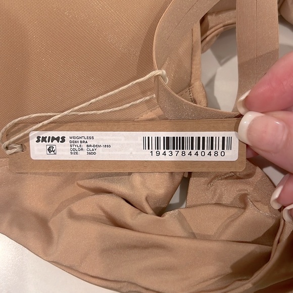 NWT SKIMS WEIGHTLESS DEMI BRA 38DD CLAY - Picture 12 of 12